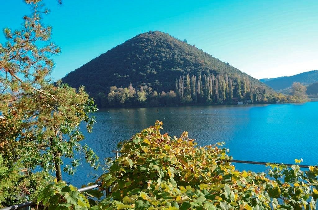 lago-di-piediluco napoli