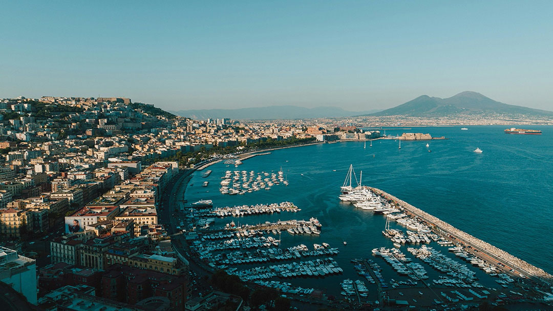 Viaggio Organizzato a Napoli da Foggia: Arte, Gusto, Avventura